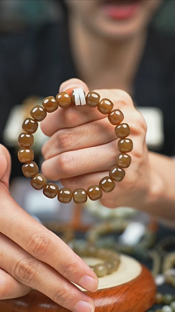 颈饰未镶嵌和田玉拍一发一