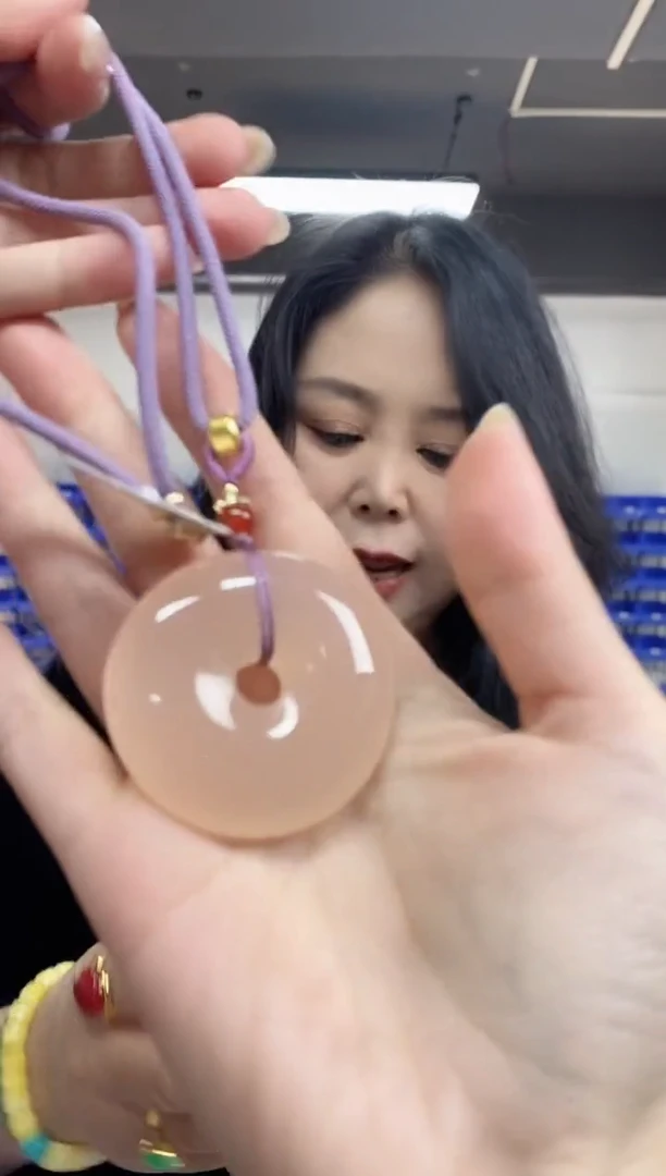 【闪购商品】和田玉吊坠未镶嵌多样性发其一颜色微差