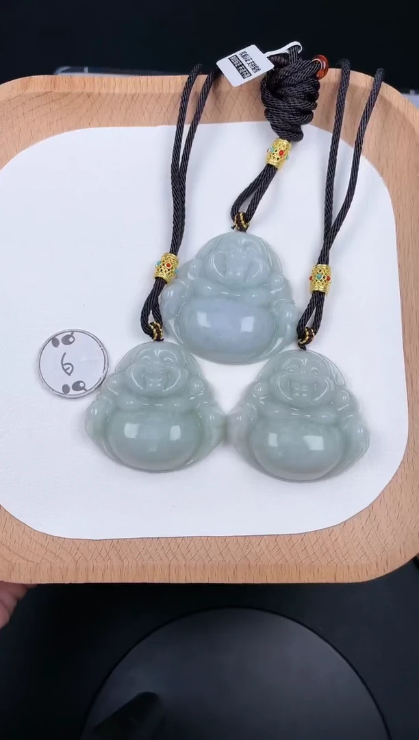 翡翠未镶嵌颈饰LA007翡翠绿大佛（多样性发其一）