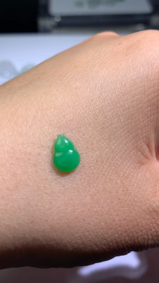未镶嵌定制翡翠毛货