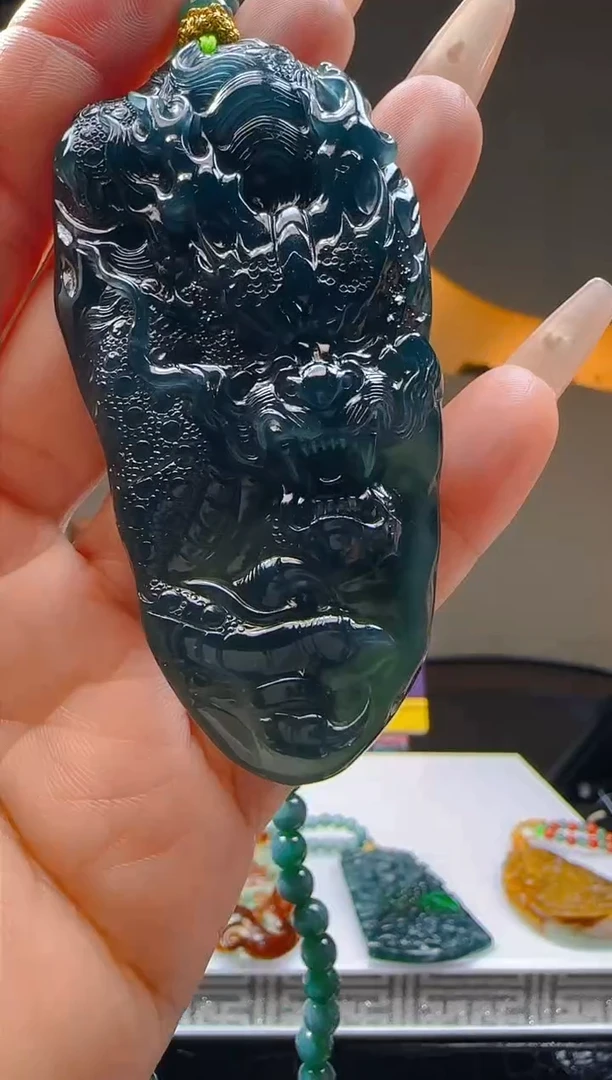 【闪购商品】定制翡翠未镶嵌Q03379翡翠毛货