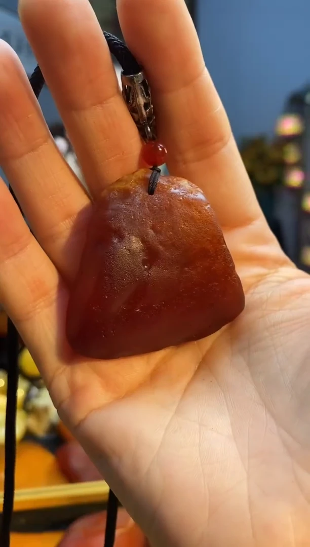 琥珀颈饰未镶嵌挂件