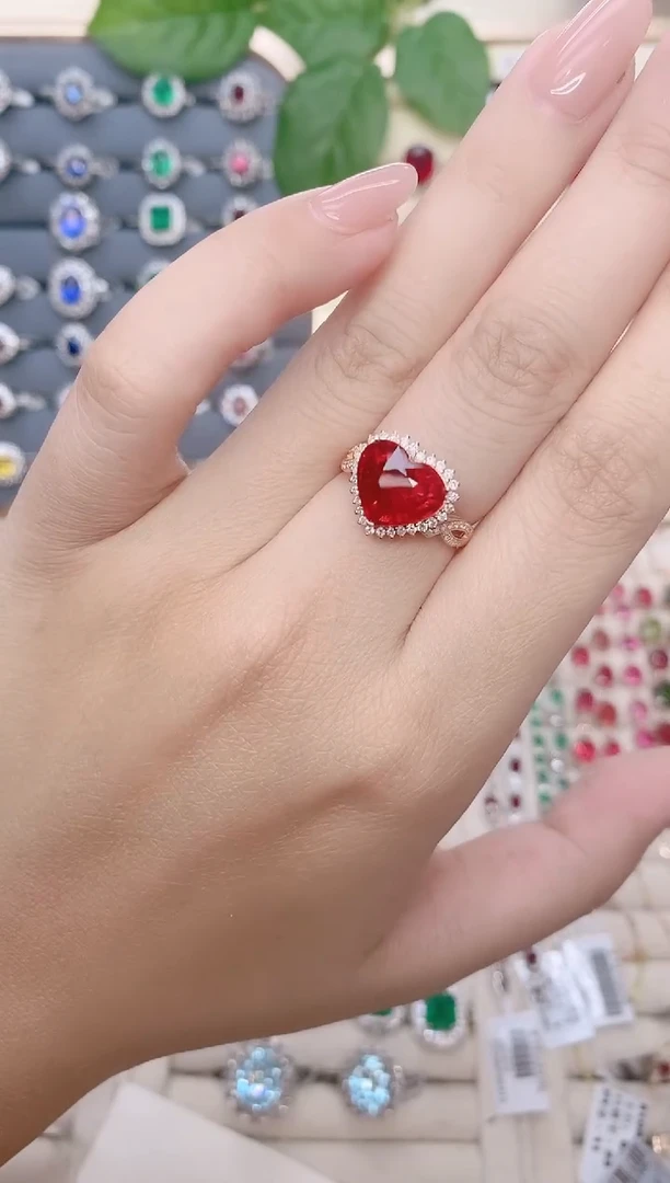 18K金镶嵌碧玺戒指碧玺4.85ct