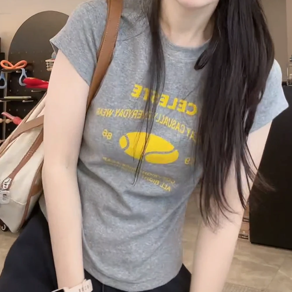 2025夏季新款时尚字母印花修身显瘦减龄百搭短袖