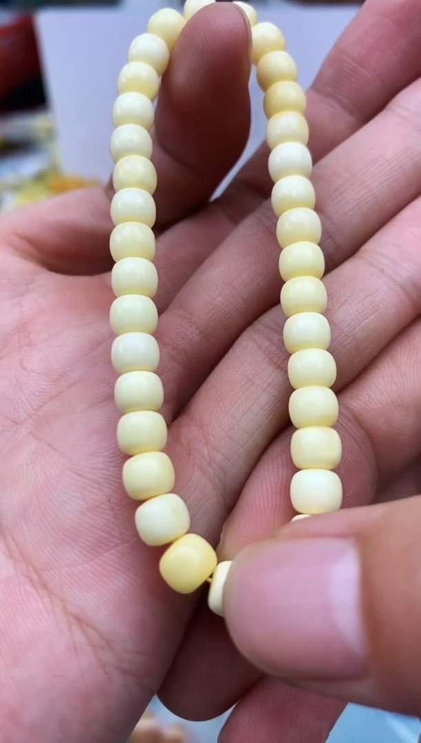 裸石蜜蜡未镶嵌手串卡6