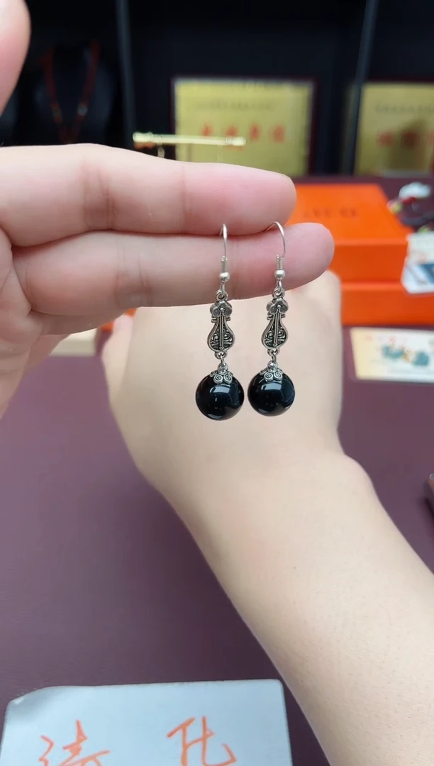 黑曜岩银S925镶嵌耳饰314000