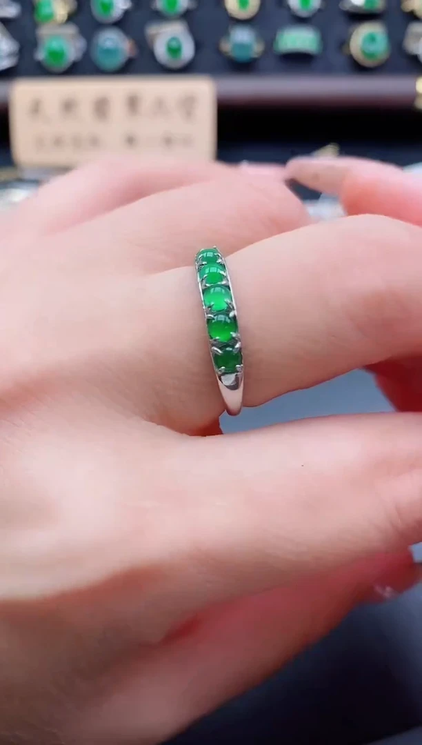 银S925镶嵌戒指翡翠1