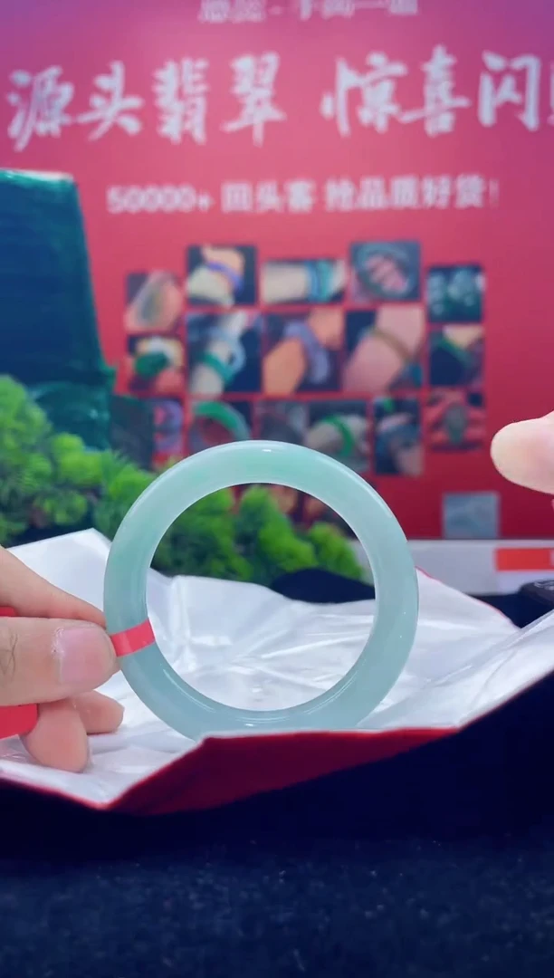 翡翠手镯未镶嵌56手镯