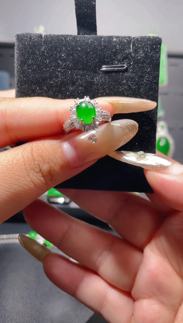 【闪购商品】翡翠戒指未镶嵌天然A货翡翠