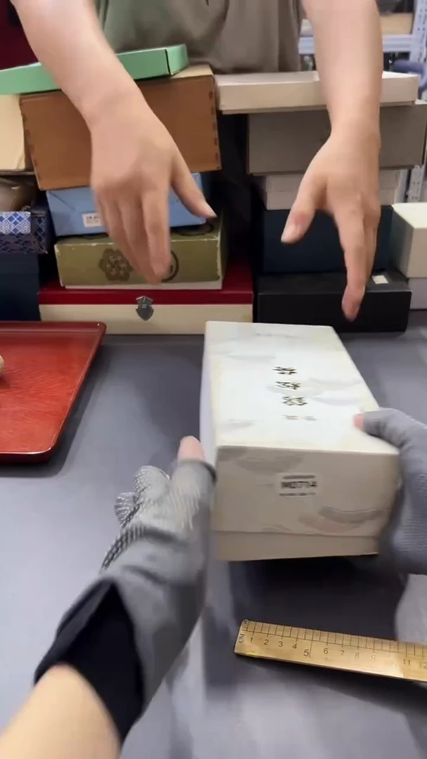 瓷片W****8默认微瑕，满38包邮714
