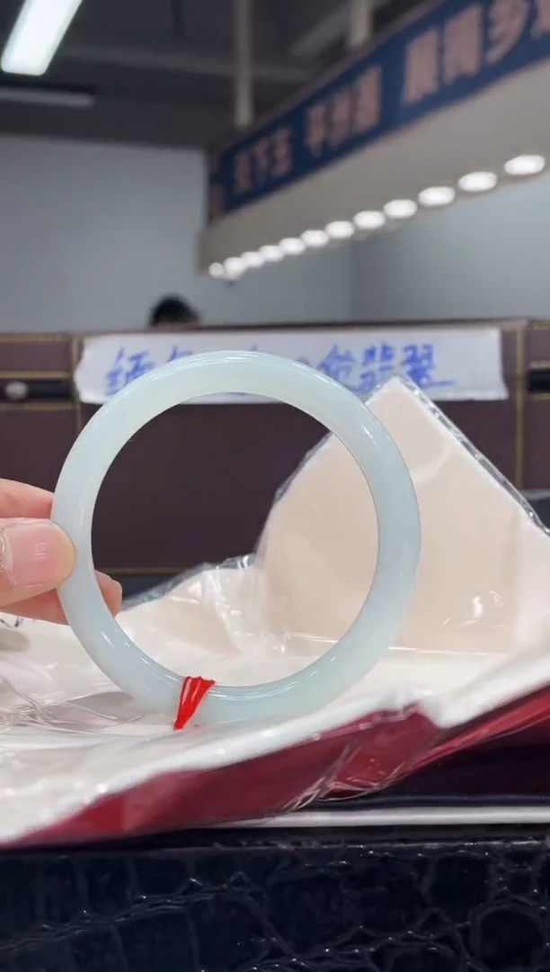 未镶嵌手镯翡翠10