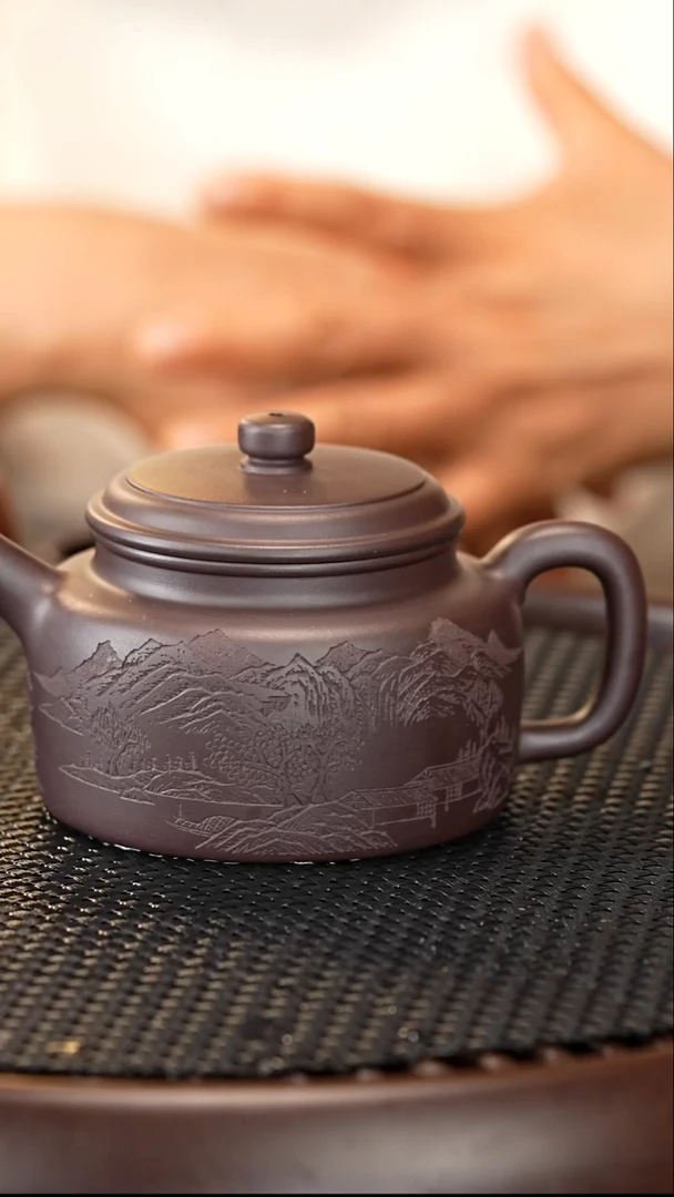 茶壶紫砂63 张彩萍 黑墩头 德钟250cc
