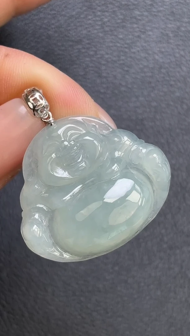 颈饰18K金镶嵌翡翠佛公