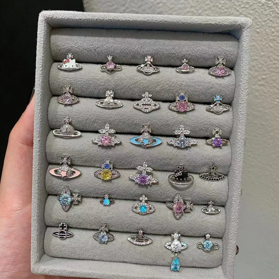 钛钢耳饰 RINGRING商店土星钛钢耳钉独特高级感耳蜗耳骨钉耳环