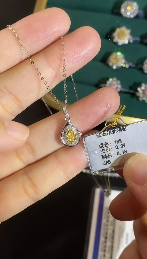 18K金镶嵌项链钻石223