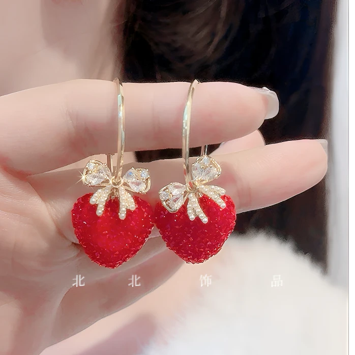 铜合金合成锆石耳饰 日韩秋冬版桃心吊坠锆石蝴蝶结满钻红色耳坠