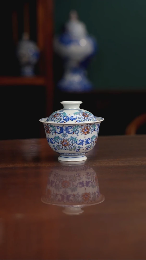空山明月 新斗彩 缠枝
