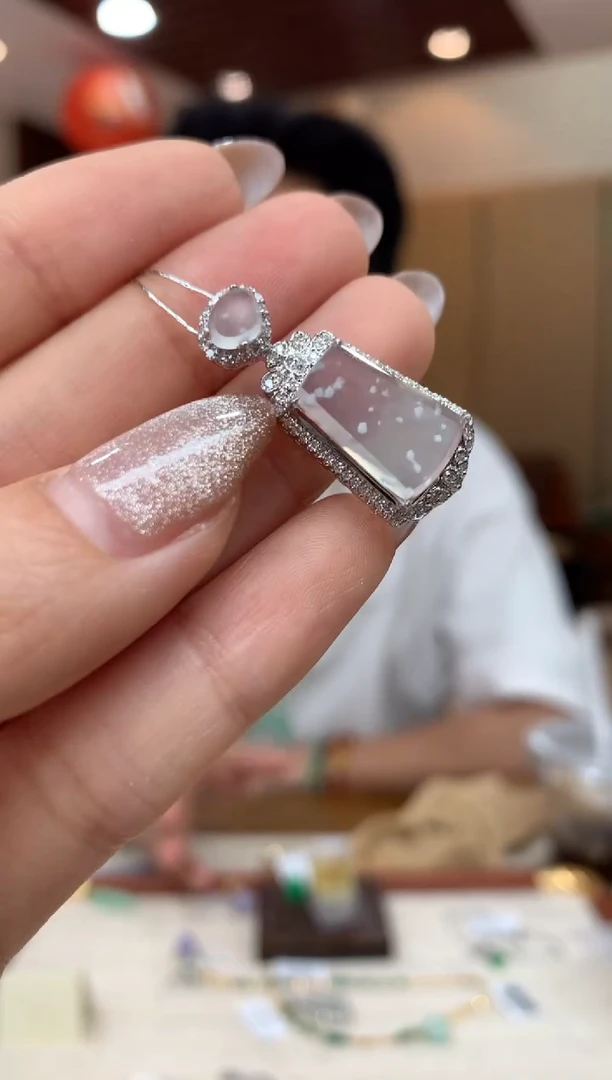 吊坠(不含链)18K金镶嵌翡翠无事牌