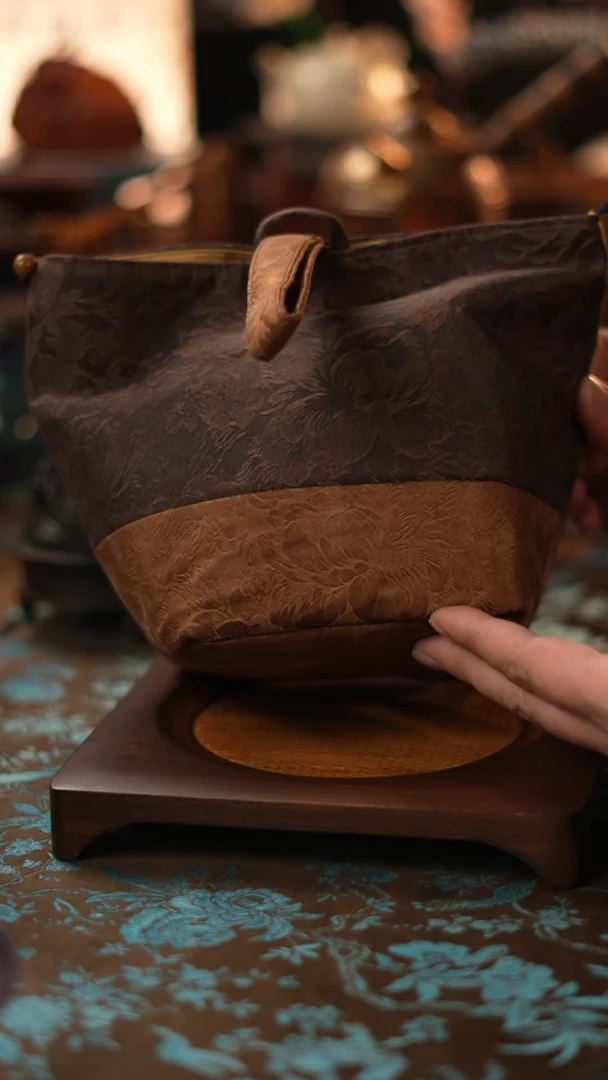 【闪购商品】香云纱茶包手拎包