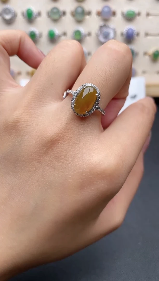 【闪购商品】翡翠戒指银S925镶嵌一物一证一礼盒