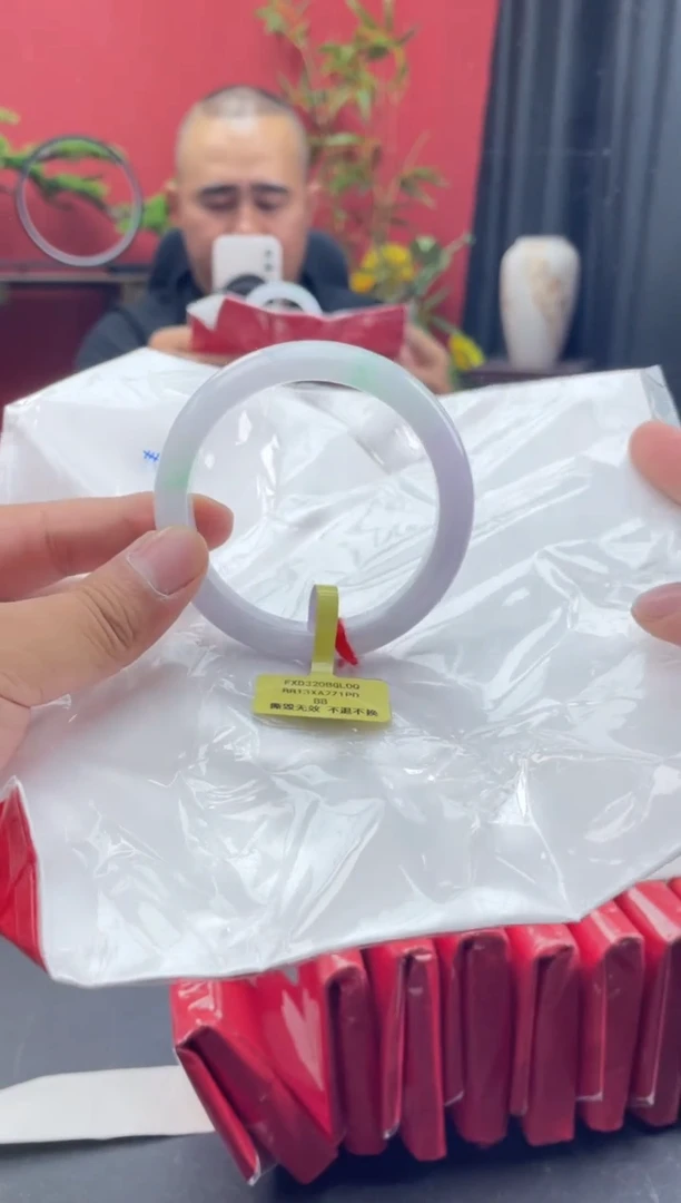 未镶嵌手镯翡翠2