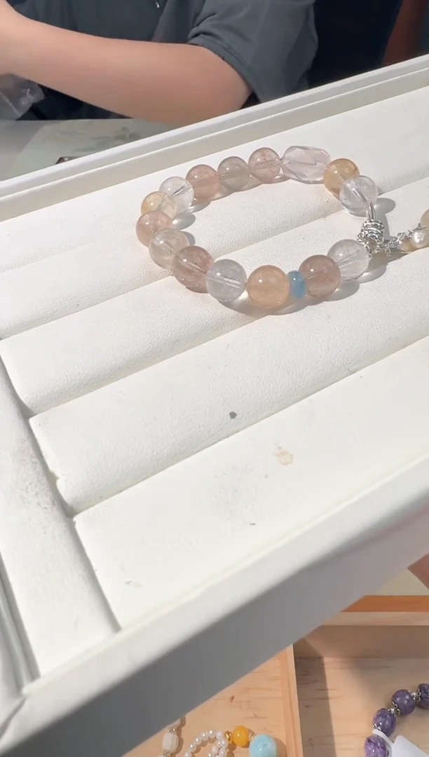 【闪购商品】水晶手链银S925镶嵌彩兔毛设计款