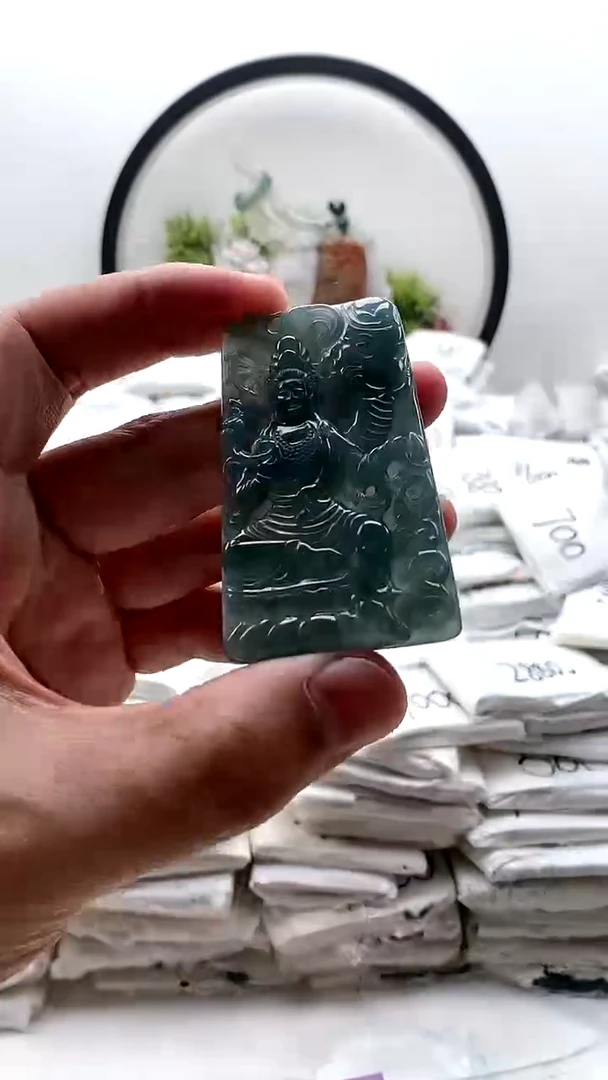 颈饰未镶嵌翡翠普贤