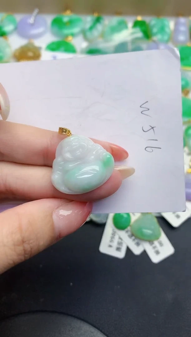 翡翠未镶嵌颈饰缅甸天然翡翠A货
