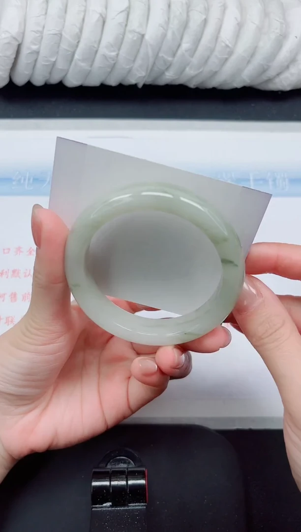 【闪购商品】石英质玉手镯未镶嵌78#55