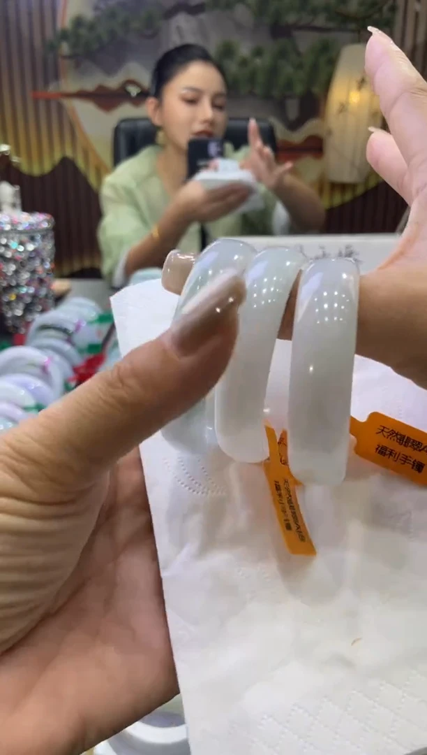 未镶嵌手镯翡翠00009803