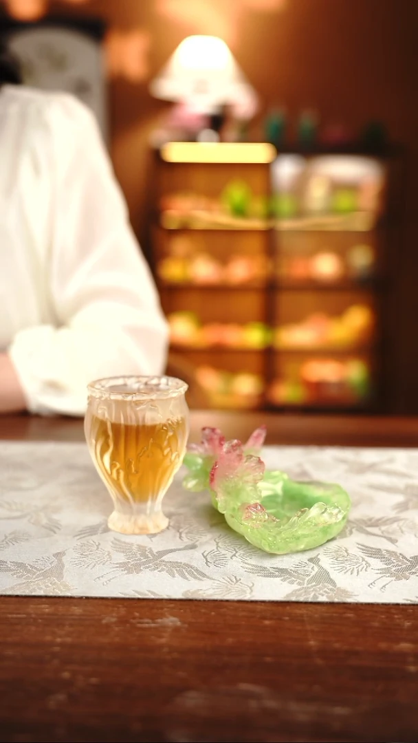 闪购闪购石榴里留香+花飞蝶舞