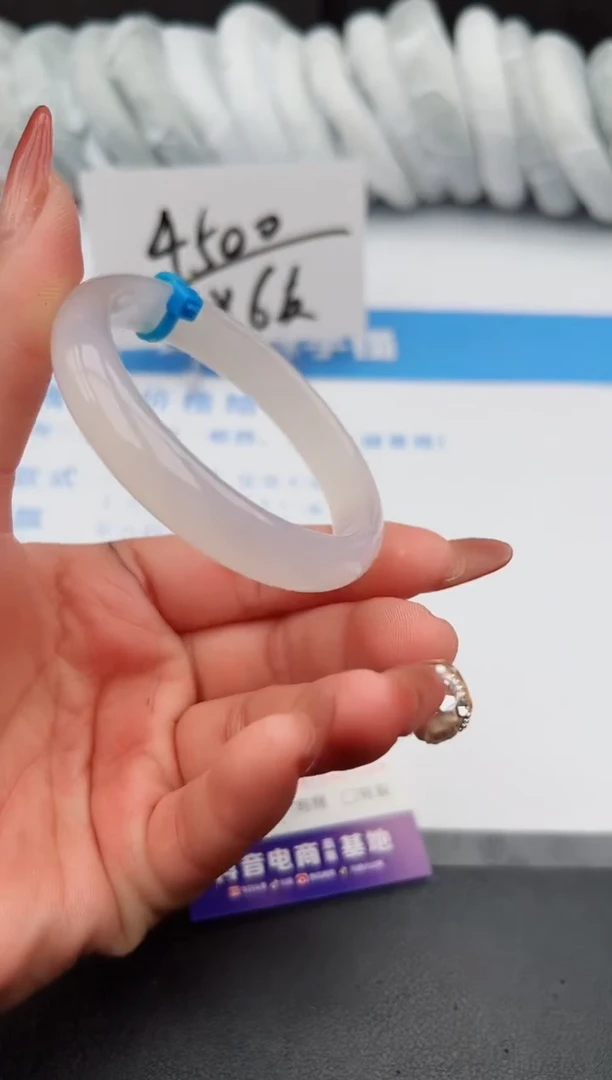 【闪购商品】石英质玉手镯未镶嵌z135-X-55 56