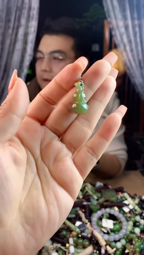 【闪购商品】和田玉挂件未镶嵌多样性发货拍一发一
