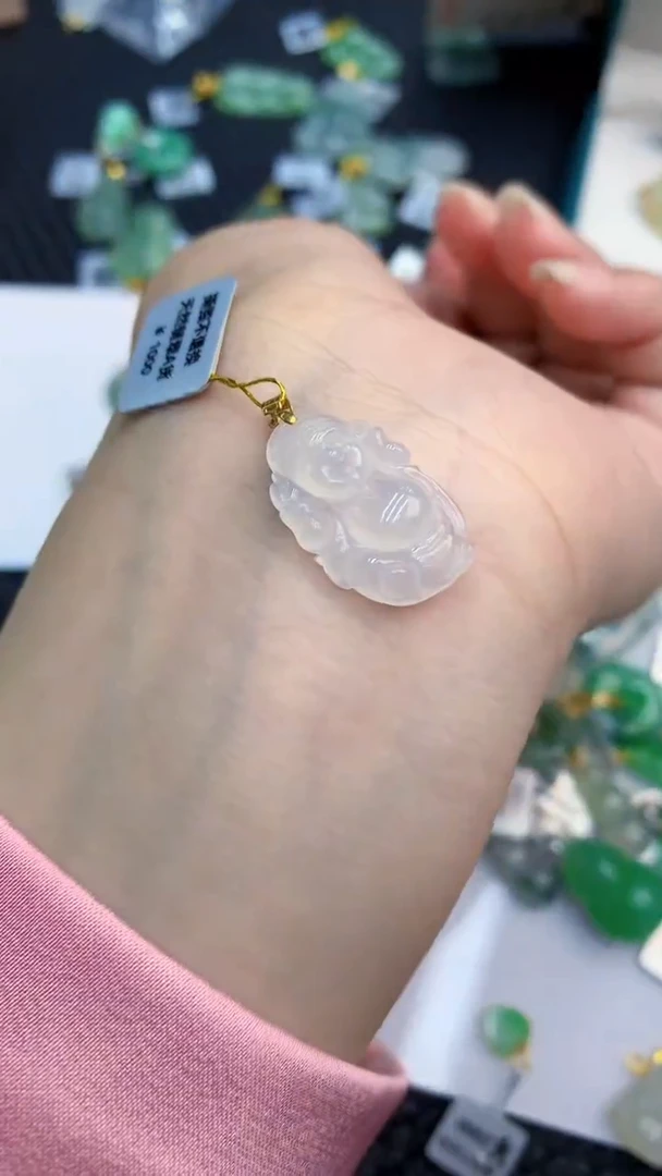 【闪购商品】翡翠颈饰18K金镶嵌            8