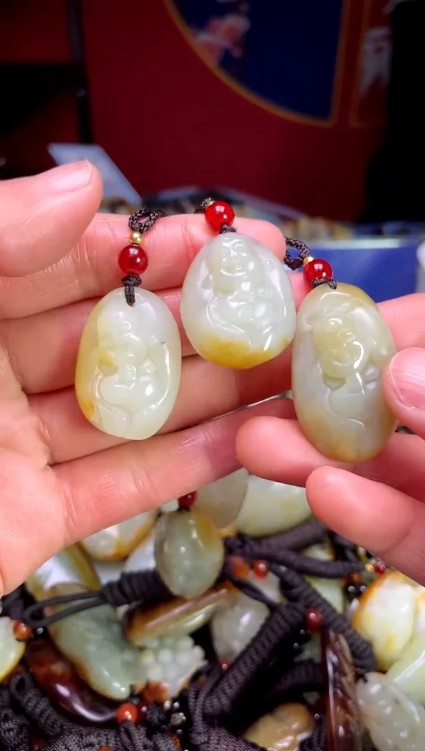 【闪购商品】和田玉颈饰未镶嵌1