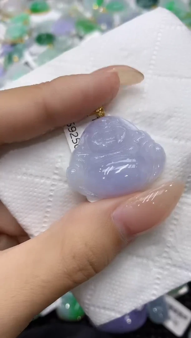 颈饰18K金镶嵌翡翠111111111111