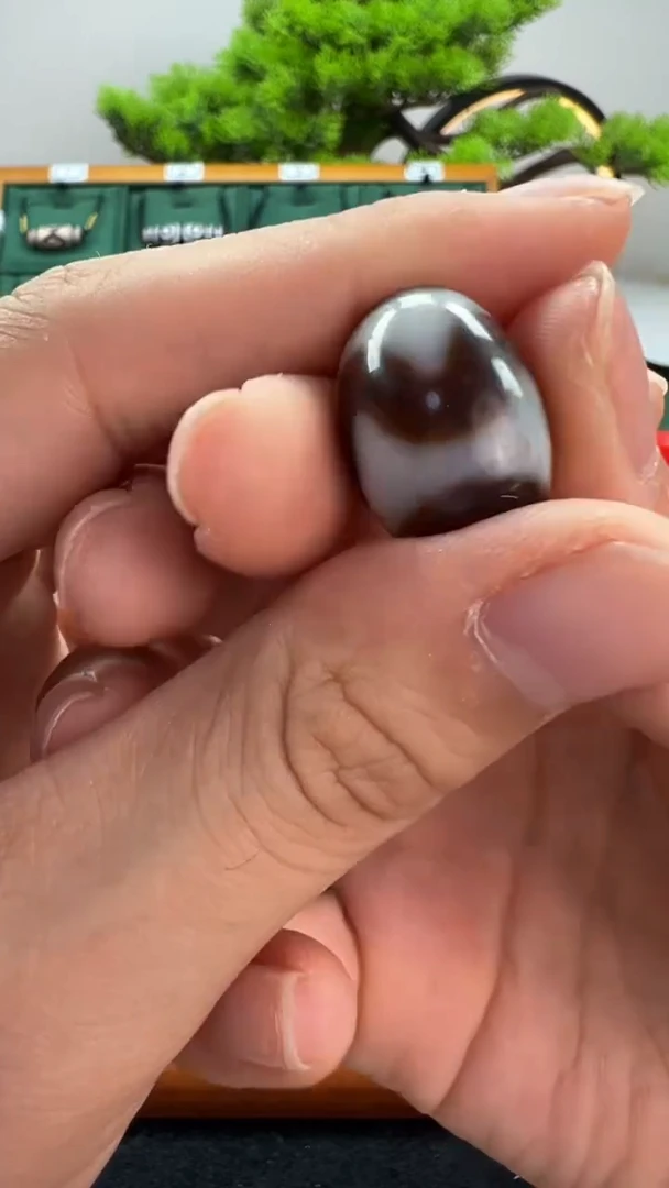 玛瑙/玉髓（覆膜）颈饰未镶嵌45.（微瑕随机发货）