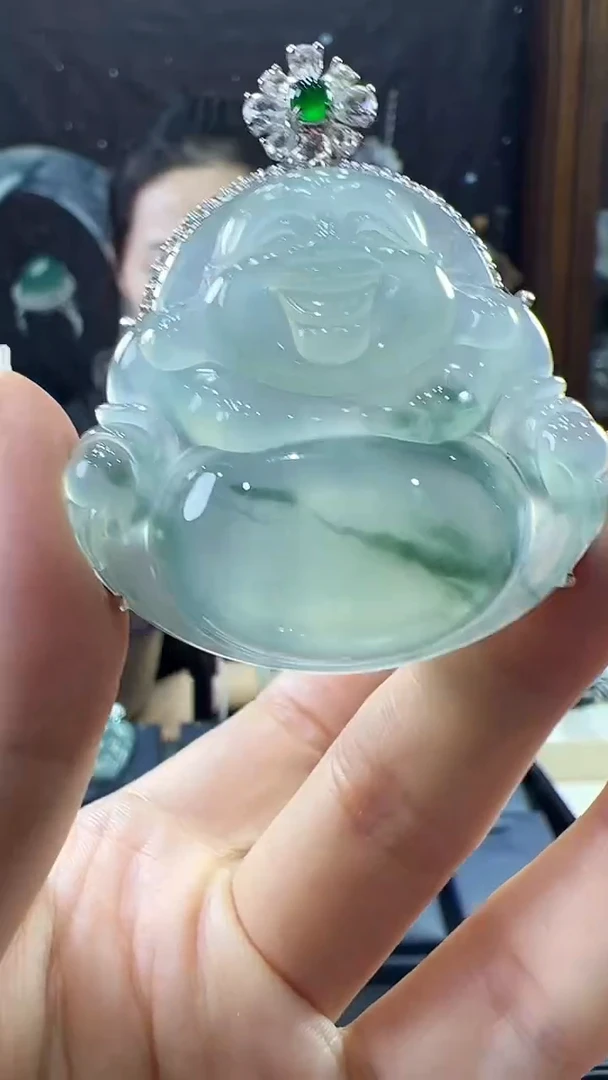 18K金镶嵌挂件翡翠佛公