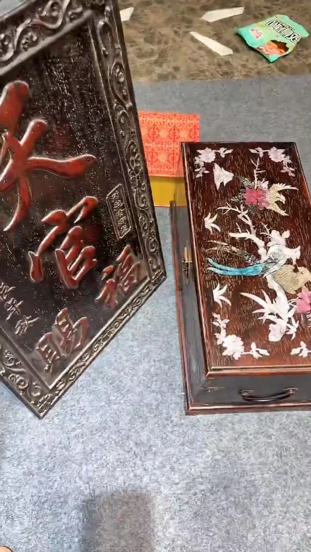 花梨木类木雕款汤*00000000000000