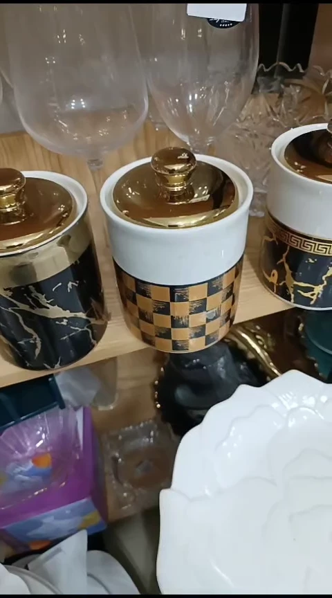 瓷心***哦格子图案3个装密封罐+架
