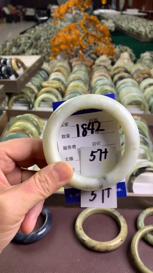 未镶嵌蛇纹石玉手镯1842