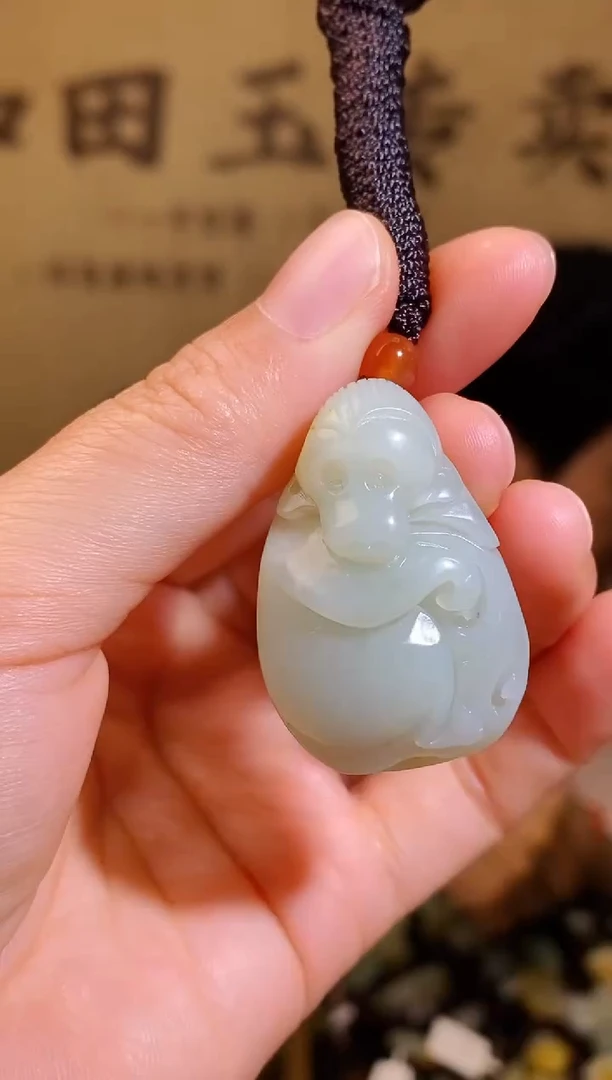 和田玉未镶嵌颈饰1