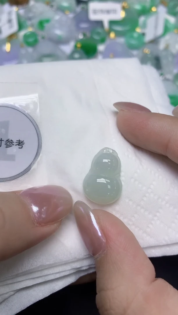翡翠未镶嵌颈饰天然缅甸翡翠A货百元以上9元证书费自理
