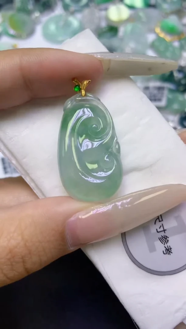 颈饰18K金镶嵌翡翠天然缅甸翡翠A货百元以上9元证书费自理