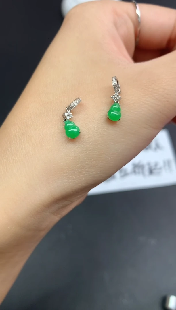 吊坠(不含链)18K金镶嵌翡翠吊坠多样性发其一A45|7800