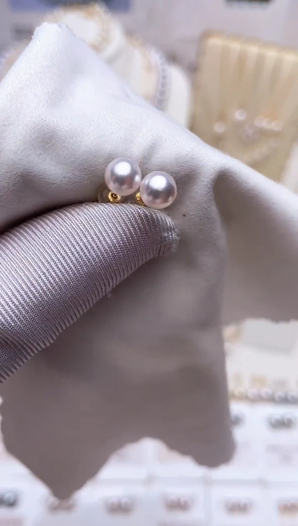 18K金镶嵌耳饰海水珍珠特选福利不退不换5.5-6mm