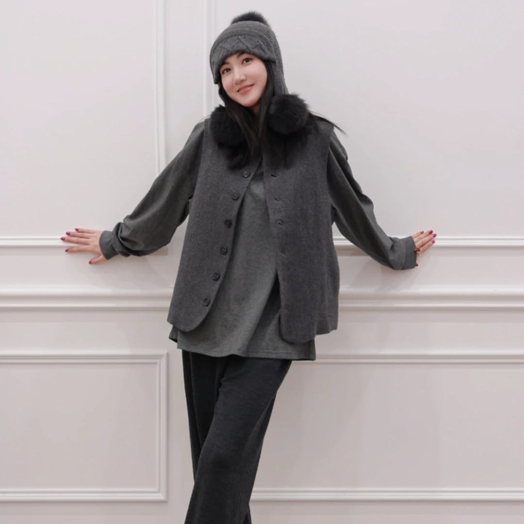 【壁虎姐】GECKO2025新款 深灰色冬季厚款经典百搭无袖马夹