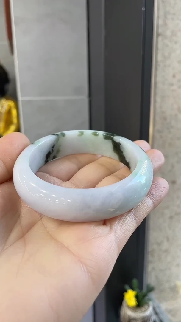 未镶嵌手镯翡翠59.3，特价92