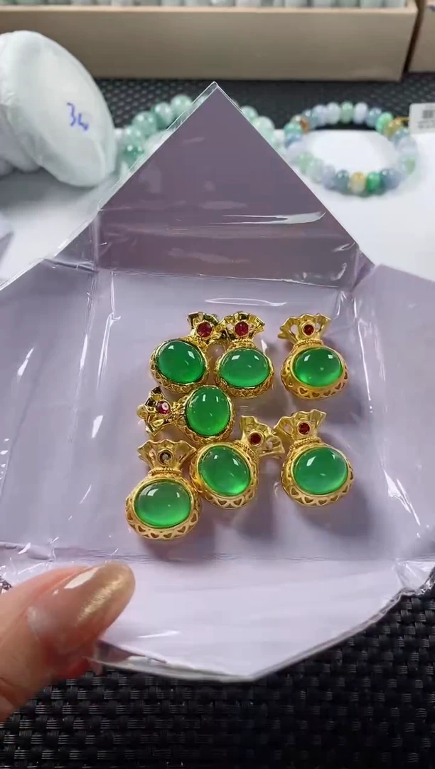 合金颈饰玛瑙/玉髓（多样性发一件）