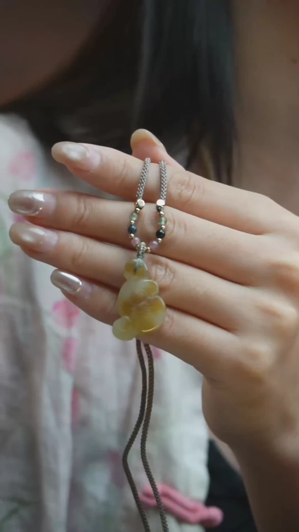 颈饰未镶嵌和田玉J5